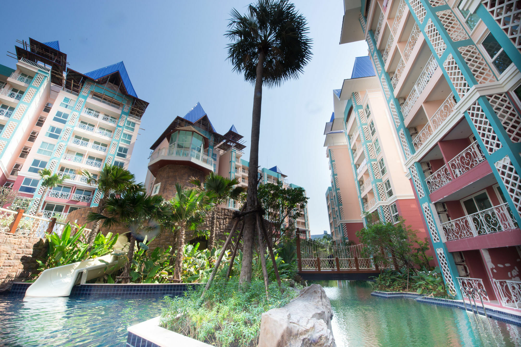 Grande Caribbean Condotel By Narintorn *
